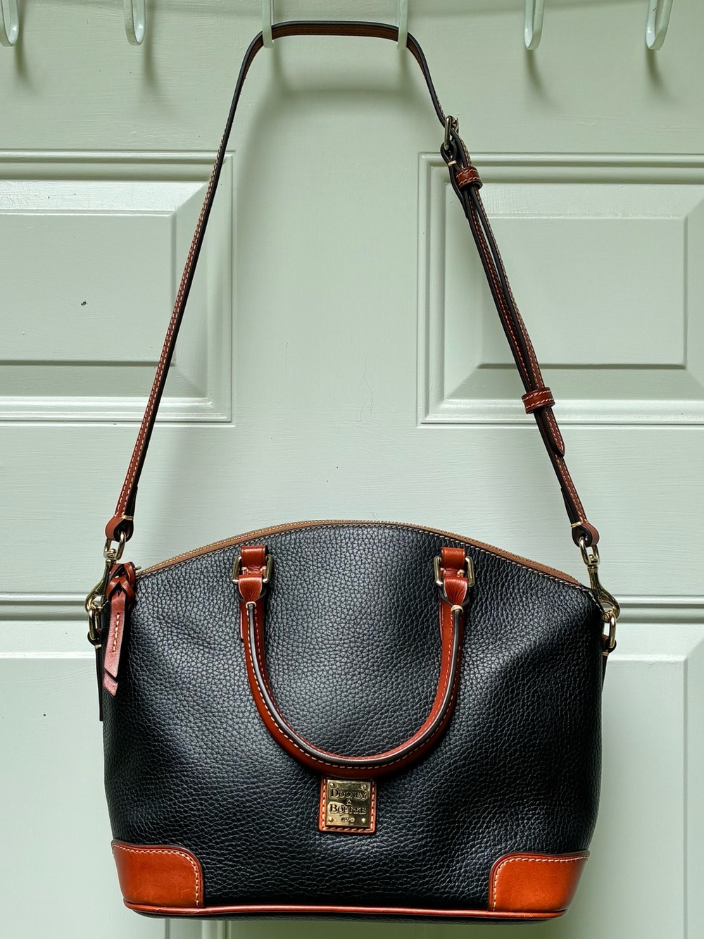 Dooney & Bourke Leather Pebble Grain Domed Satchel Shoulder Bag Black Brown - Picture 2 of 16